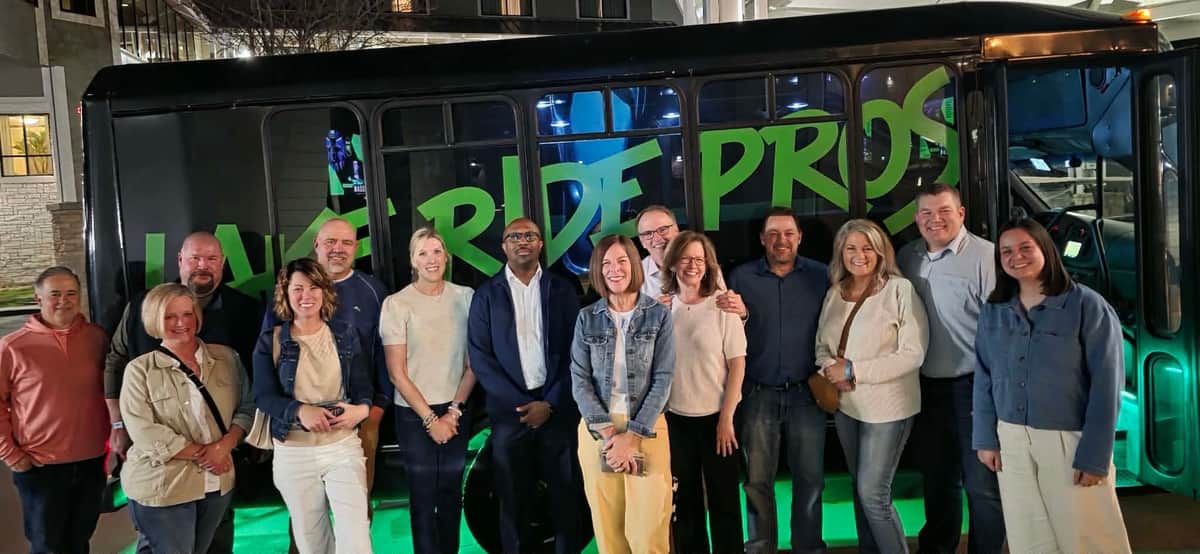 LRP Limo Bus